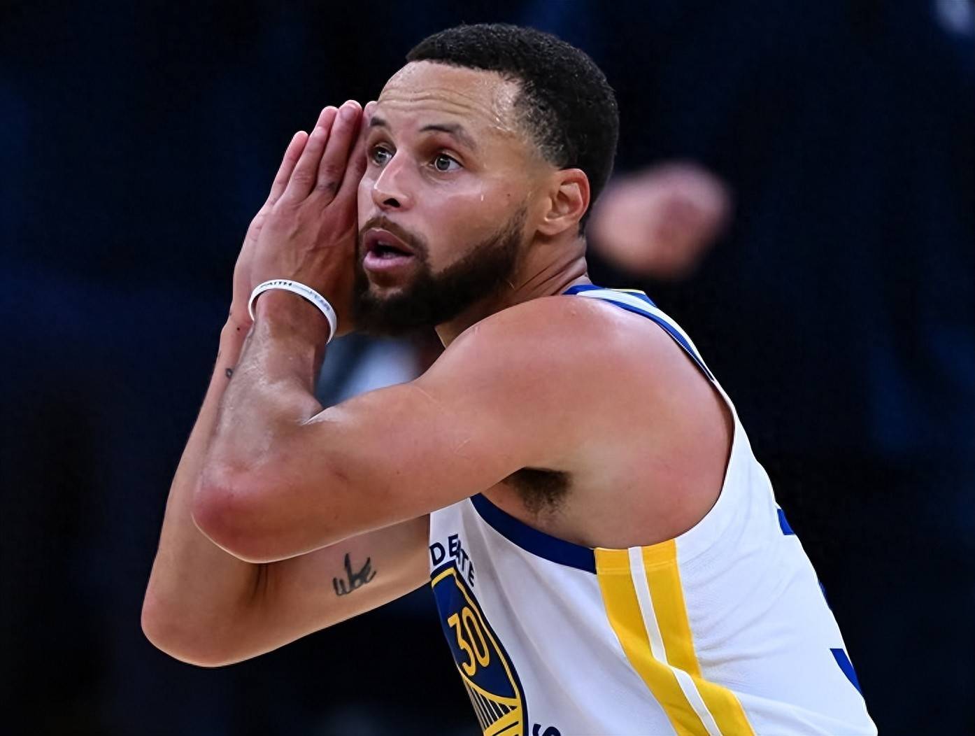 亚历山大 亚历山大